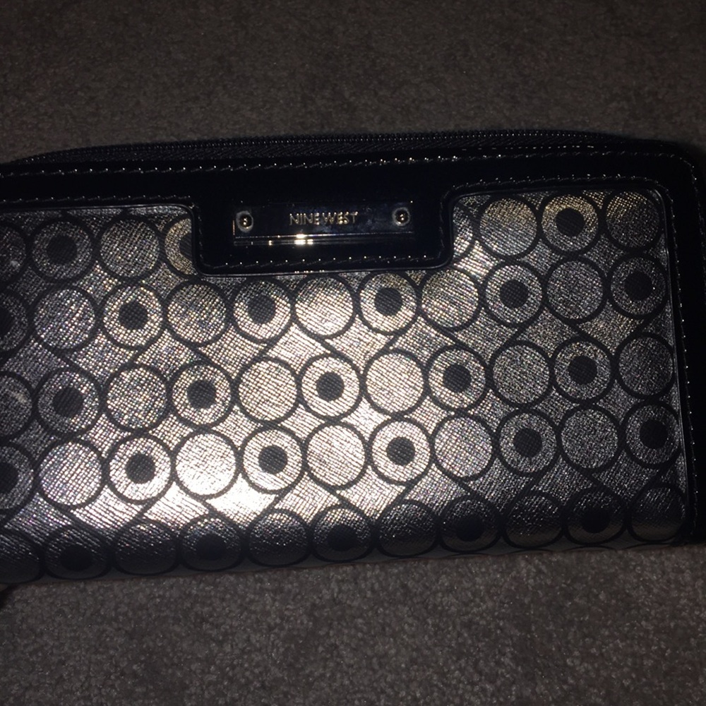 Nine West purse! ✨ AUTHENTIC - Picture 5 of 8
